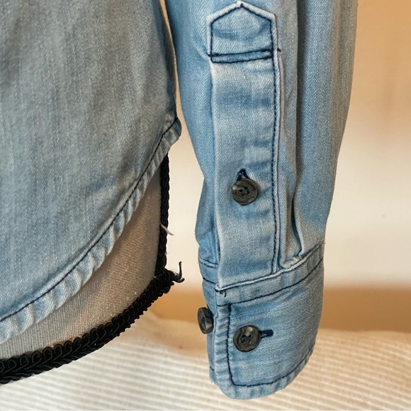 Adriano Goldschmied AG Button Up Denim Shirt Womens Light Wash Jacket Sz XS - Picture 4 of 7